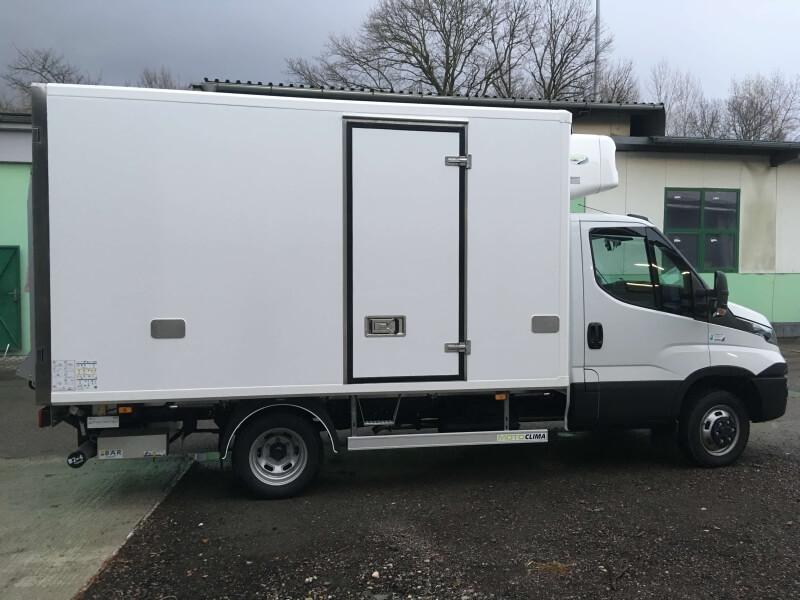 Skříňová nástavba Iveco Daily